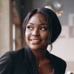 8th demoiselle d'honneur